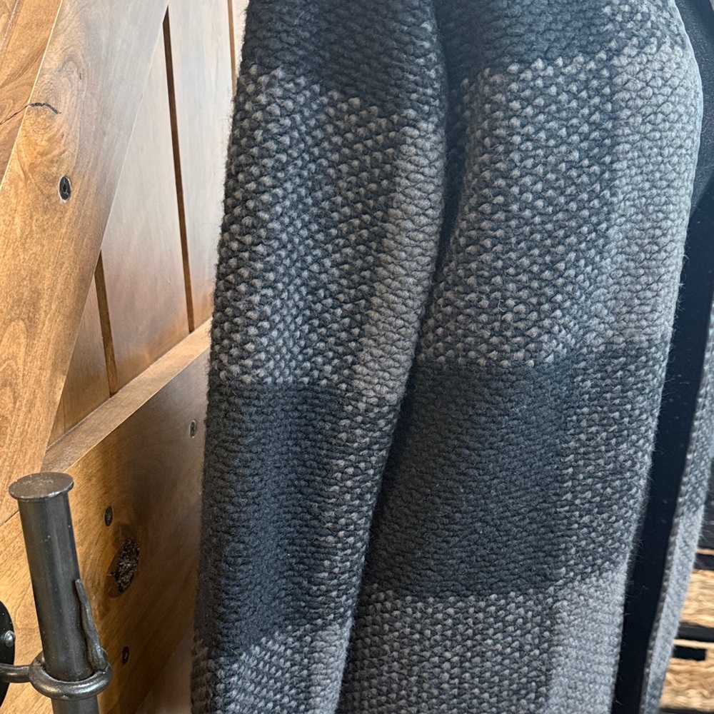 Old Navy Black and Gray Checkered Sweater Coat Size Large Tall - Picture 2 of 6